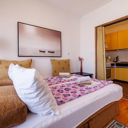 Apartments Zec Селце Экстерьер фото