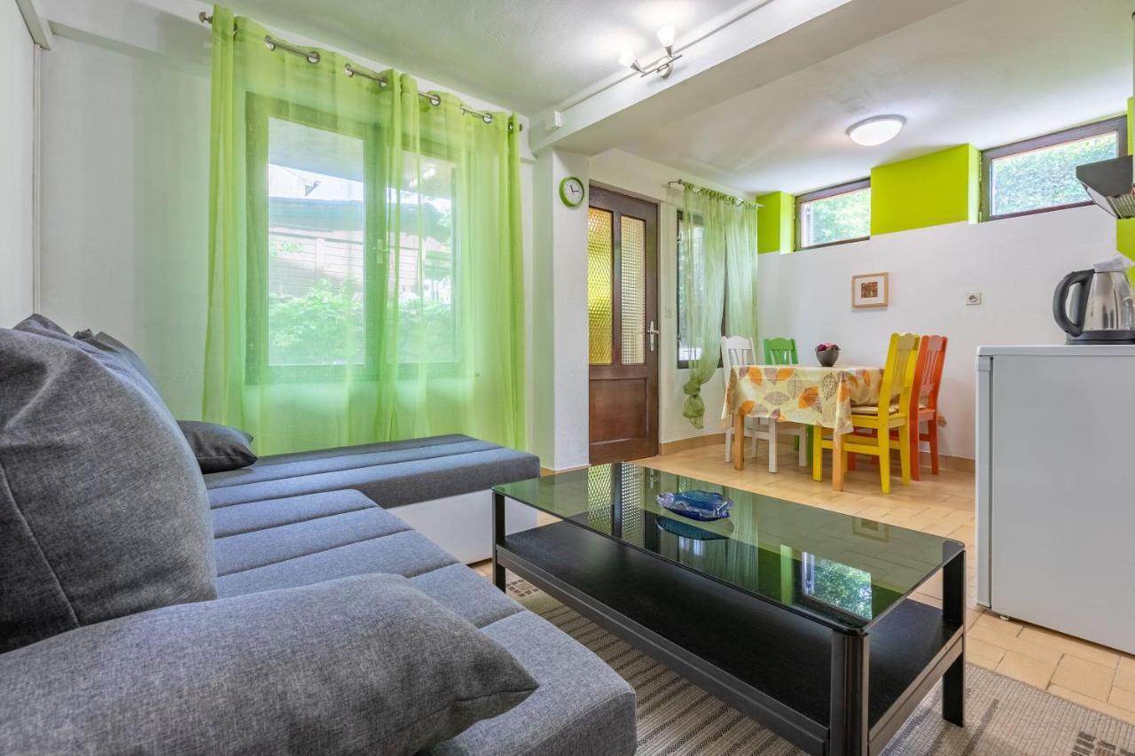 Apartments Zec Селце Экстерьер фото