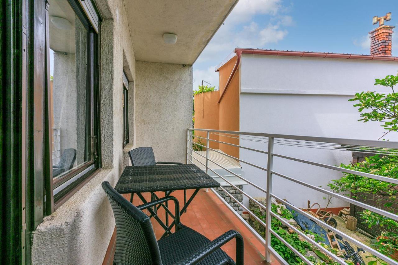 Apartments Zec Селце Экстерьер фото