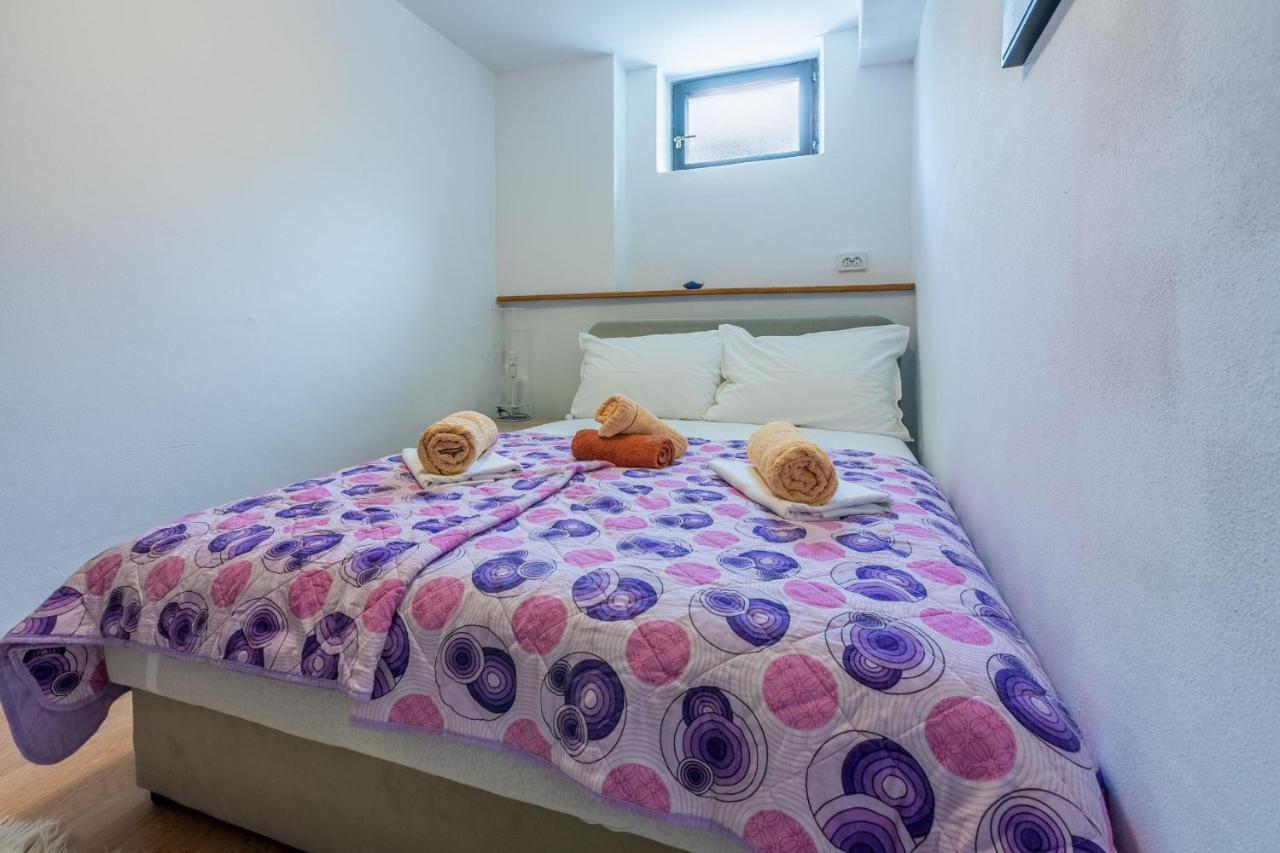 Apartments Zec Селце Экстерьер фото