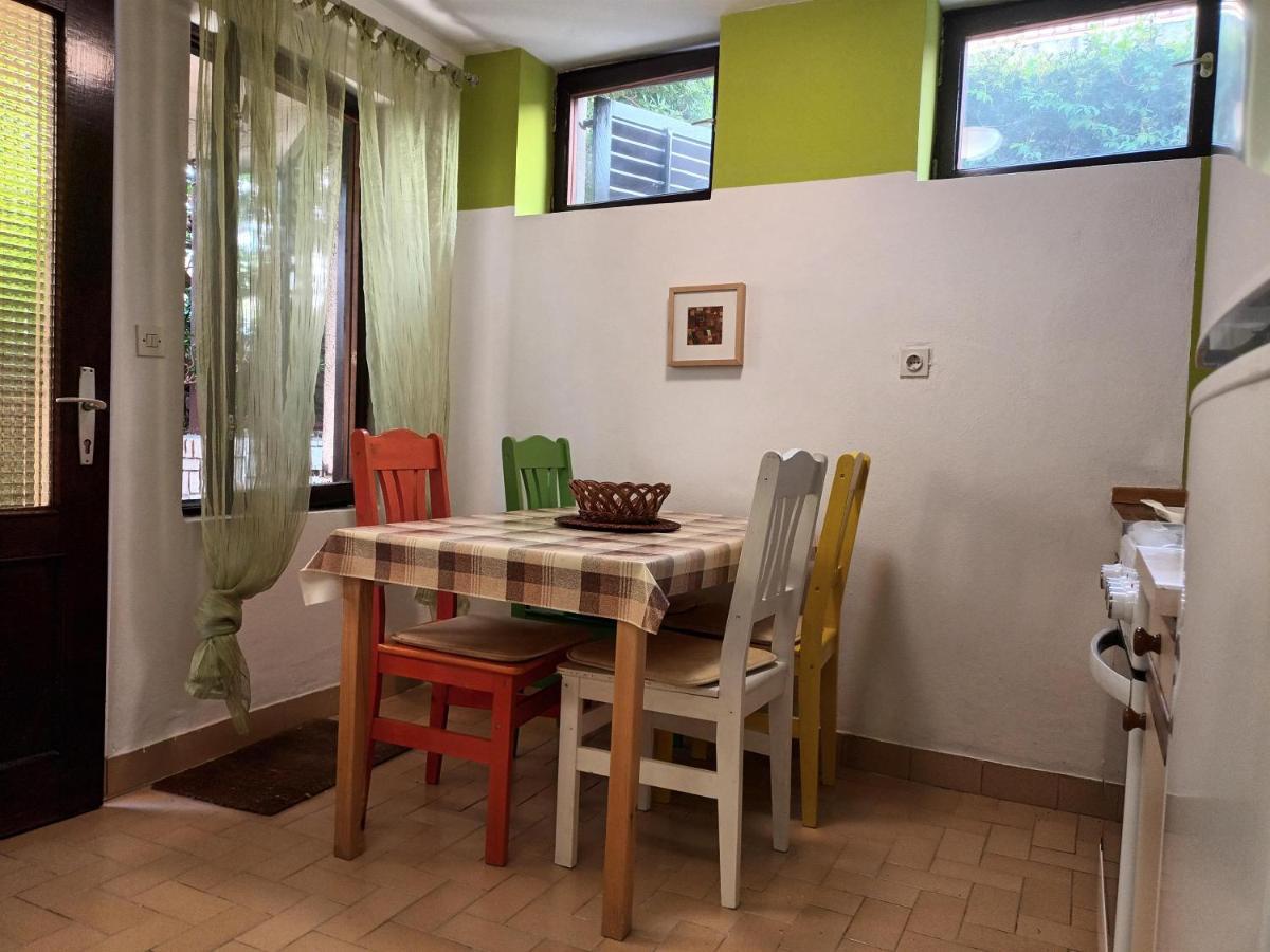 Apartments Zec Селце Экстерьер фото