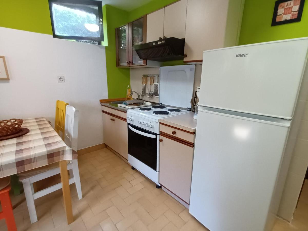 Apartments Zec Селце Экстерьер фото