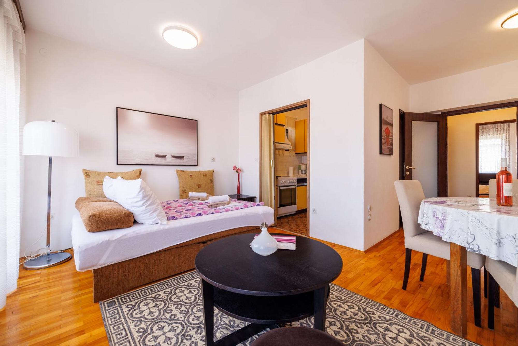Apartments Zec Селце Экстерьер фото