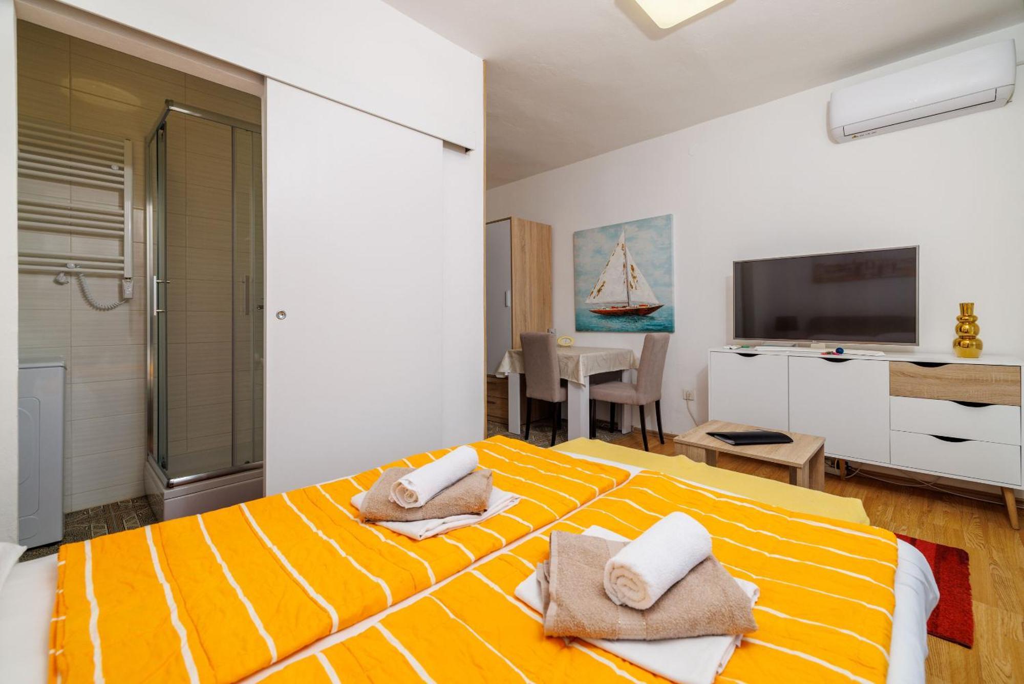 Apartments Zec Селце Экстерьер фото