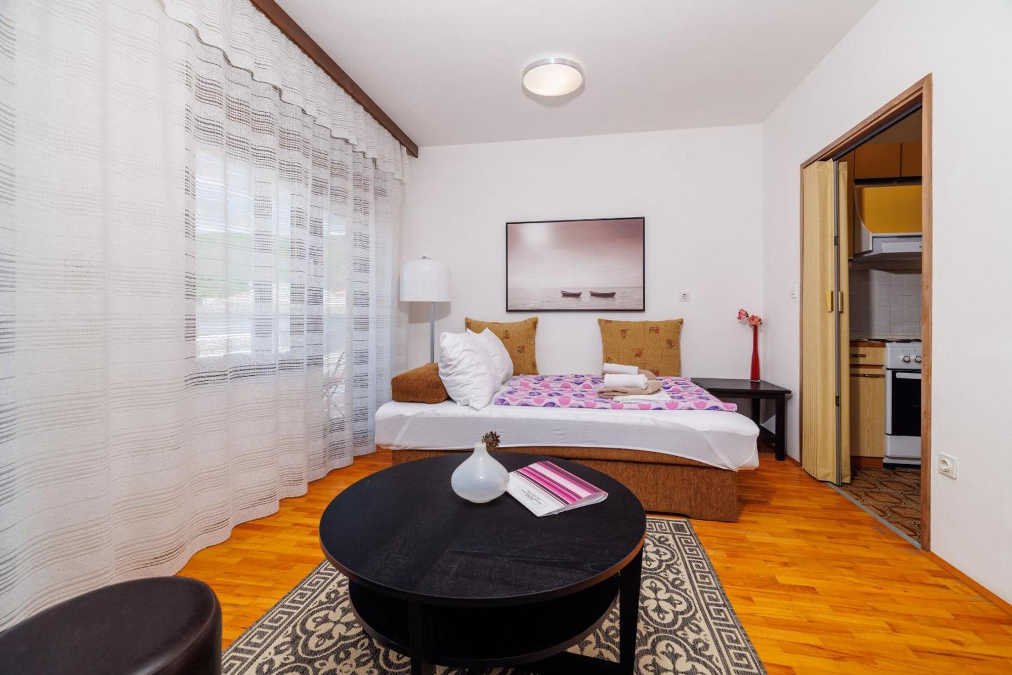 Apartments Zec Селце Экстерьер фото
